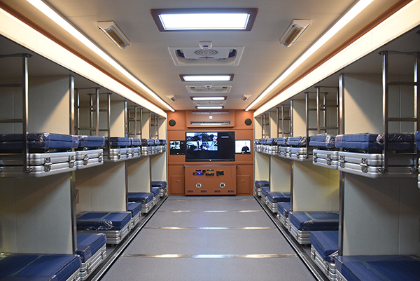 四川內江采購多功能宿營車(圖7)
