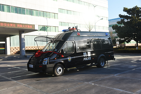 安徽壽縣采購警力輸送車(圖2)
