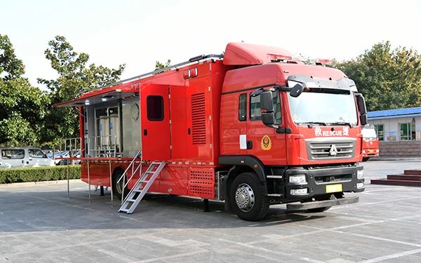 森源鴻馬水質(zhì)凈化車實現(xiàn)就地取水就地補給(圖1)