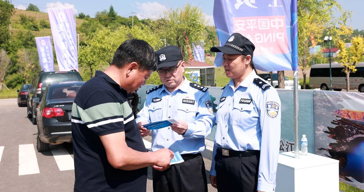 端午佳節(jié)龍舟競渡||移動警務(wù)室護航龍舟錦標(biāo)賽(圖6)