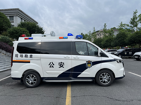 攜勘察利劍，鑄平安之盾||森源鴻馬現(xiàn)場(chǎng)勘查車上崗(圖4)