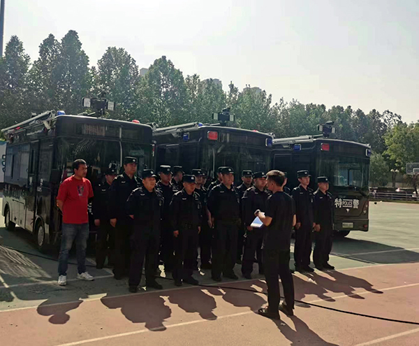 強化巡邏防控 當好平安守護者||河北移動警務(wù)室上崗(圖2)