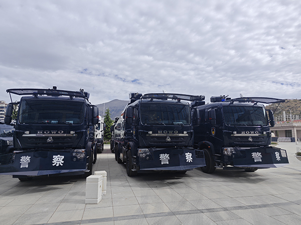 高原特警戰(zhàn)士再添新利器！森源鴻馬裝甲車、布障車、水炮車入伍西藏！(圖5)