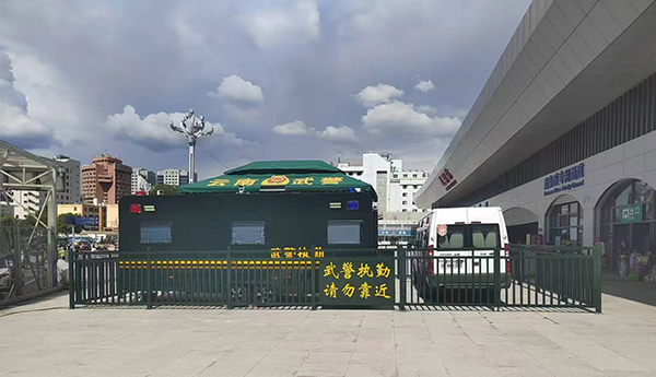 平安“警”色護(hù)航！移動(dòng)執(zhí)勤方艙暖守護(hù) 為民服務(wù)不止步(圖1)