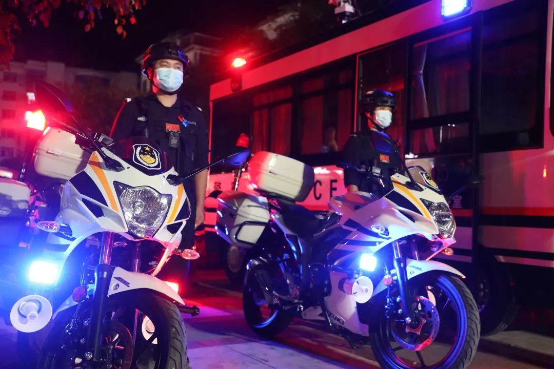 移動警務(wù)室守護(hù)萬家團(tuán)圓，他們一直在！(圖4)