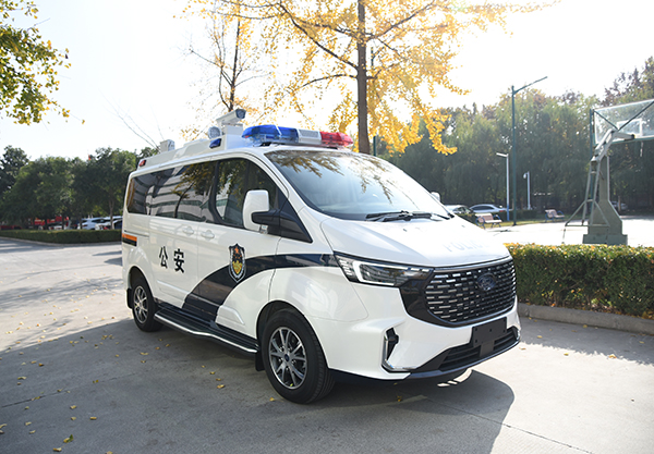 快速出警  勘察無憂||森源鴻馬多功能勘察車發(fā)往新疆(圖3)
