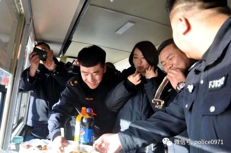 森源鴻馬移動警務室：春節(jié)里的堅守與擔當(圖1)