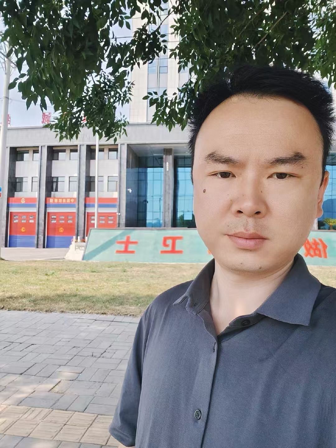 《森源鴻馬最美奮斗者銷售之星李巨淼：十年奮進(jìn)，鑄就輝煌》(圖3)