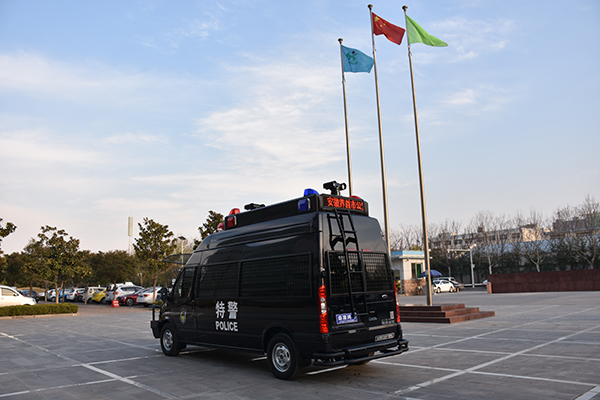 森源鴻馬防暴突擊車：守護(hù)城市安全的堅(jiān)固堡壘(圖9)