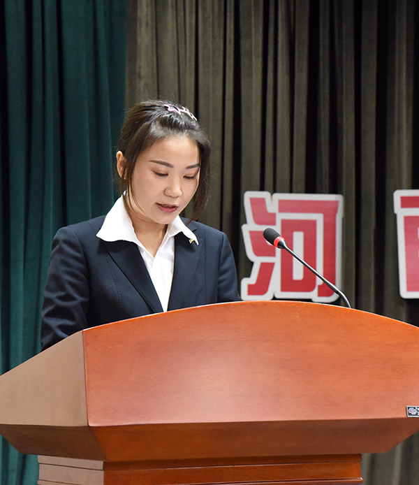 森源鴻馬最美奮斗者金牌員工王穎：十年奮斗點亮職場 專業(yè)鑄就卓越(圖1)