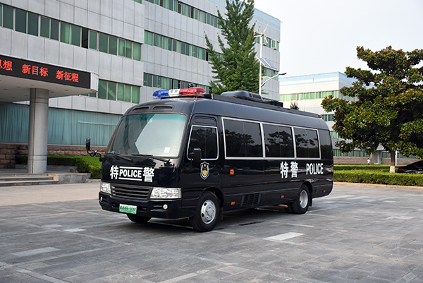 森源鴻馬中型通信指揮車亮相||為應(yīng)急指揮注入新活力(圖1)