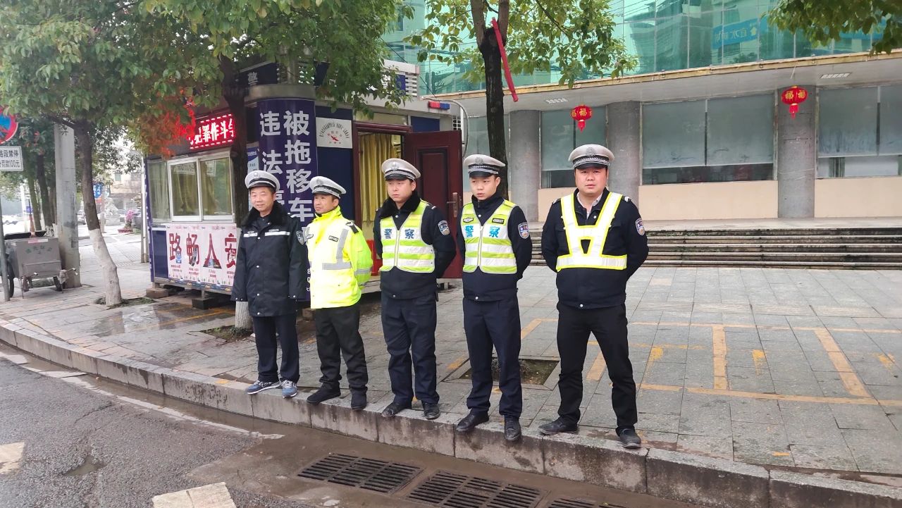 常寧公安：用“敬業(yè)?！睋Q宜城百姓“平安福”(圖3)