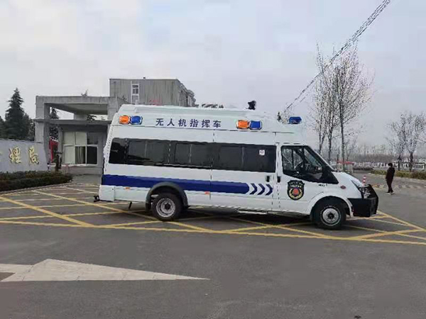 安陽(yáng)滑縣無人機(jī)指揮車“上線”  助力城管執(zhí)法(圖3)