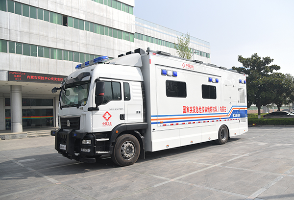 森源鴻馬醫(yī)療通信會商車助推醫(yī)療疾控一線指揮(圖1) 森源鴻馬醫(yī)療通信會商車助推醫(yī)療疾控一線指揮(圖1)