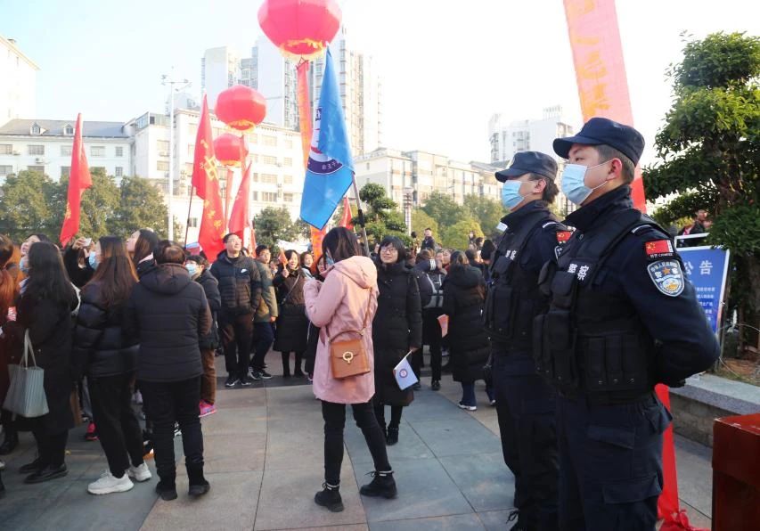 南岳公安分局旅游警察大隊(duì)：鐵肩擔(dān)道義，赤心鑄警魂(圖4)