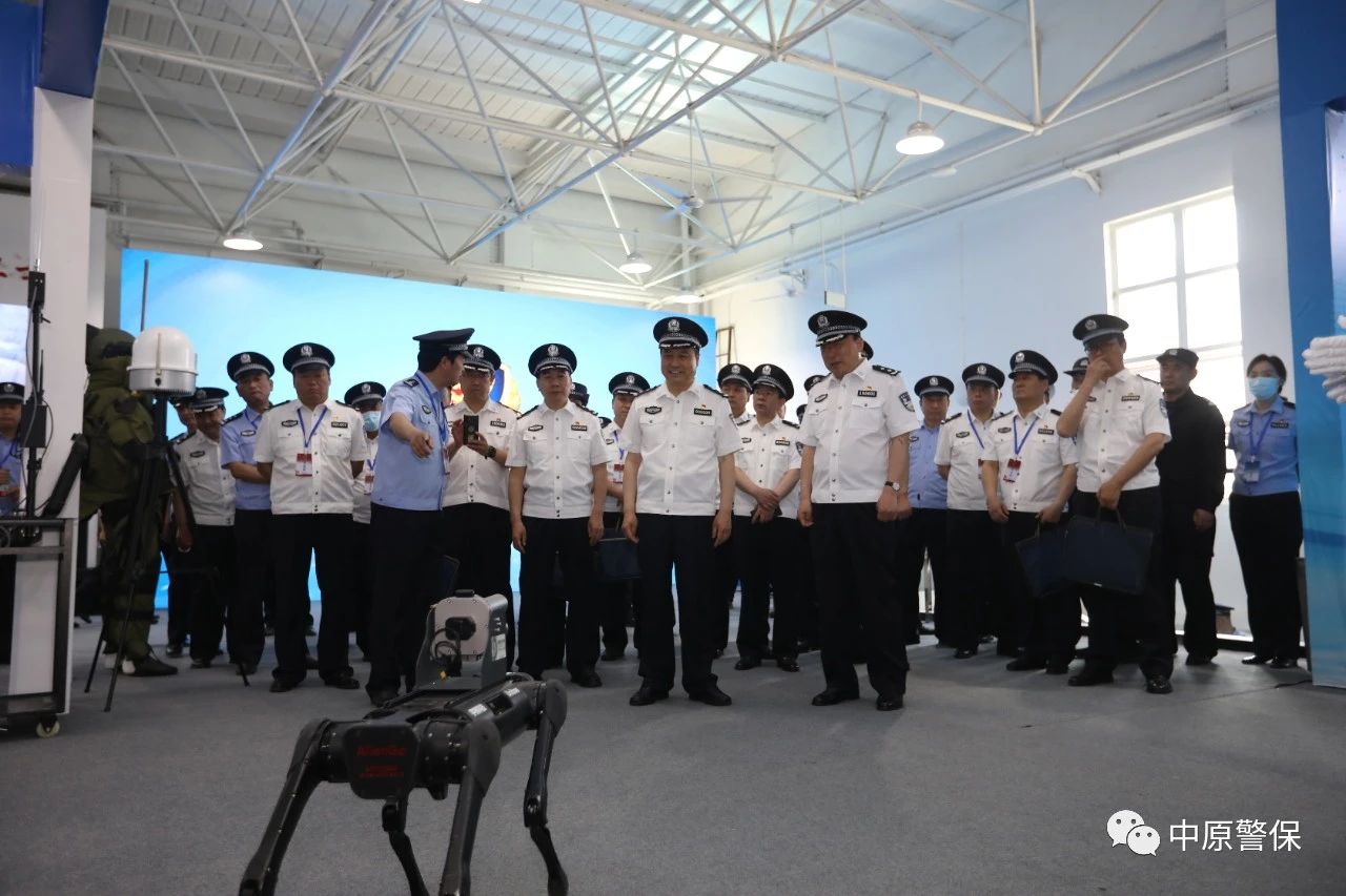 超燃現(xiàn)場(chǎng)！2021河南公安警務(wù)保障部門政治輪訓(xùn)暨大練兵比武演練隆重開幕(圖10)