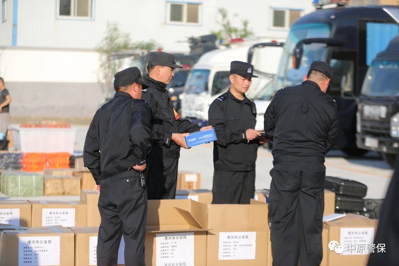 超燃現(xiàn)場(chǎng)！2021河南公安警務(wù)保障部門政治輪訓(xùn)暨大練兵比武演練隆重開幕(圖12)