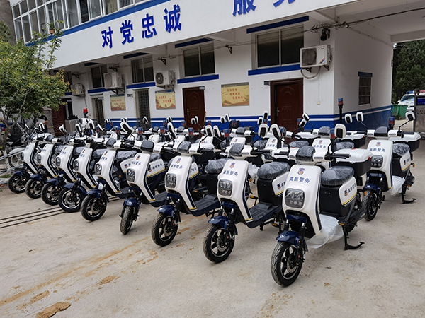 森源鴻馬電動(dòng)兩輪巡邏車駛向安徽亳州治安一線(圖1)