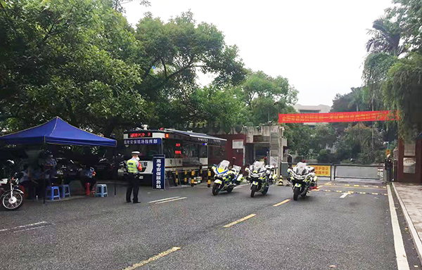 移動警務(wù)平臺暖心護航高考(圖1)