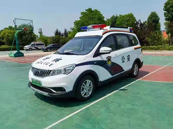 安徽壽縣電動(dòng)巡邏車上崗執(zhí)勤(圖2)