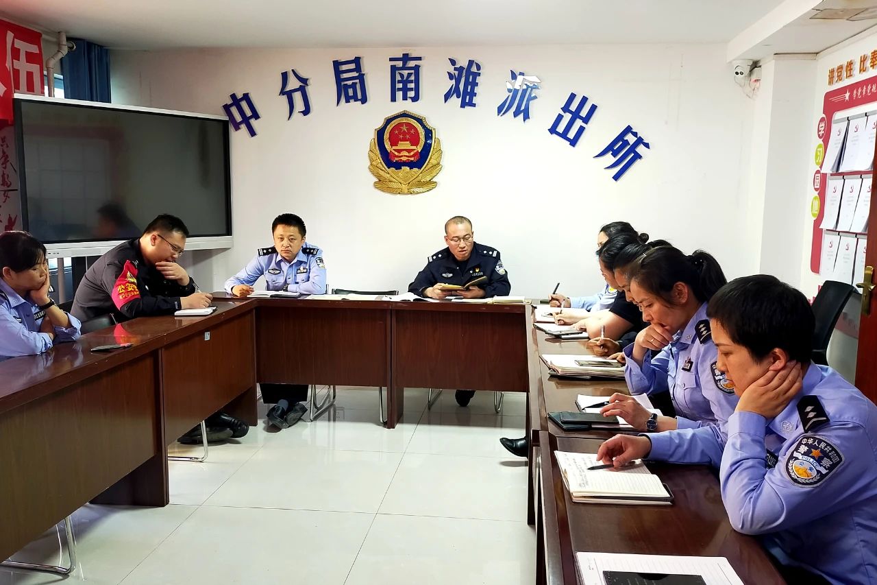 【西寧】城中公安分局圓滿完成2021年中考安保任務(wù)(圖1) 【西寧】城中公安分局圓滿完成2021年中考安保任務(wù)(圖1)
