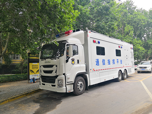 以汛為令 聞汛而動||森源鴻馬消防專用車 ?緊急支援河南一線搶險救災(zāi)(圖5) 以汛為令 聞汛而動||森源鴻馬消防專用車 ?緊急支援河南一線搶險救災(zāi)(圖5)