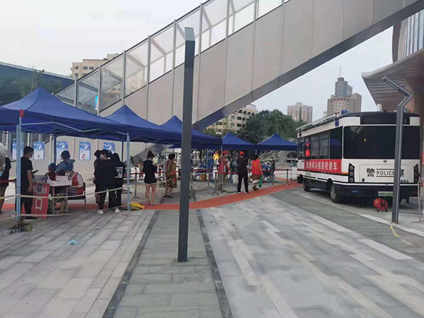 疫情就是命令 森源鴻馬核酸檢測車急召“入伍”||緊急奔赴一線 守護(hù)群眾安全(圖5) 疫情就是命令 森源鴻馬核酸檢測車急召“入伍”||緊急奔赴一線 守護(hù)群眾安全(圖5)