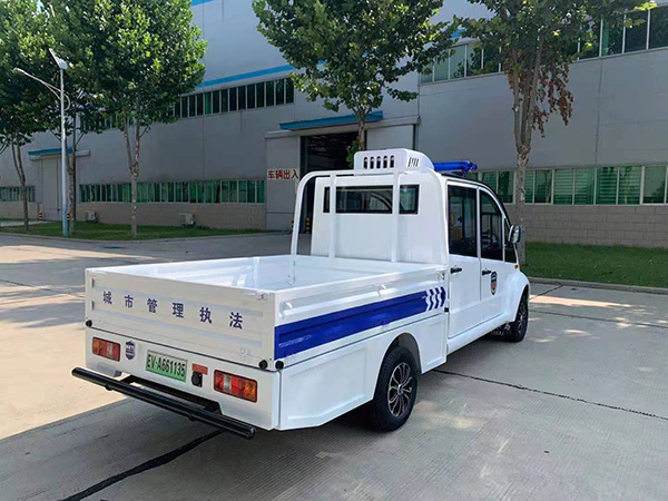 河南尉氏縣采購電動執(zhí)法車(圖5)
