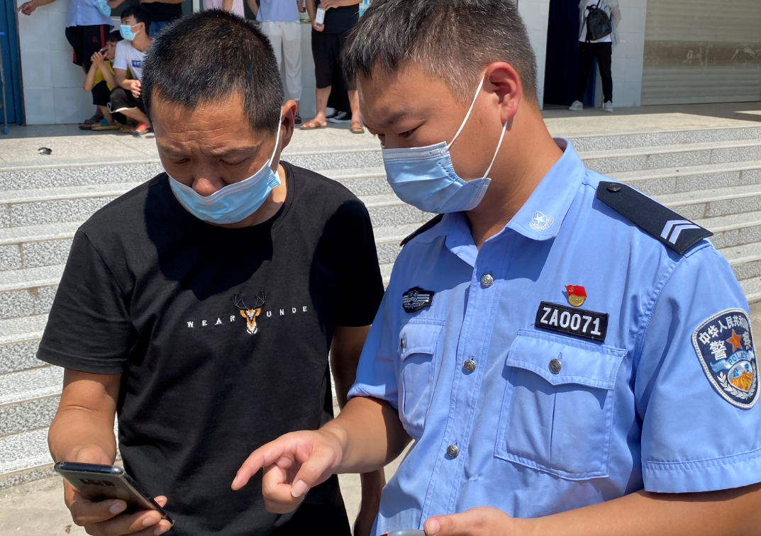 移動警務(wù)室助力洛陽公安最美戰(zhàn)“疫”顏色！(圖13)