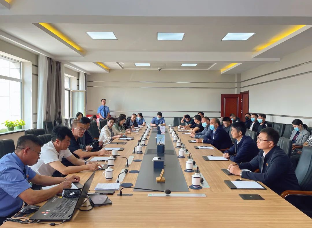 全盟黨史學(xué)習(xí)教育觀摩團(tuán)到阿爾山市檢察院調(diào)研交流黨史學(xué)習(xí)教育工作(圖1) 全盟黨史學(xué)習(xí)教育觀摩團(tuán)到阿爾山市檢察院調(diào)研交流黨史學(xué)習(xí)教育工作(圖1)