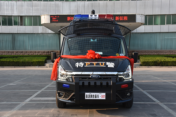 機(jī)動(dòng)防控  以快制快||四川蒼溪縣采購防暴巡邏車(圖1)