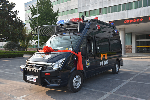 機(jī)動(dòng)防控  以快制快||四川蒼溪縣采購防暴巡邏車(圖3)