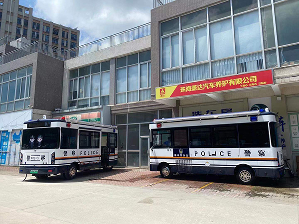廣東珠海移動警務室上崗執(zhí)勤(圖2) 廣東珠海移動警務室上崗執(zhí)勤(圖2)