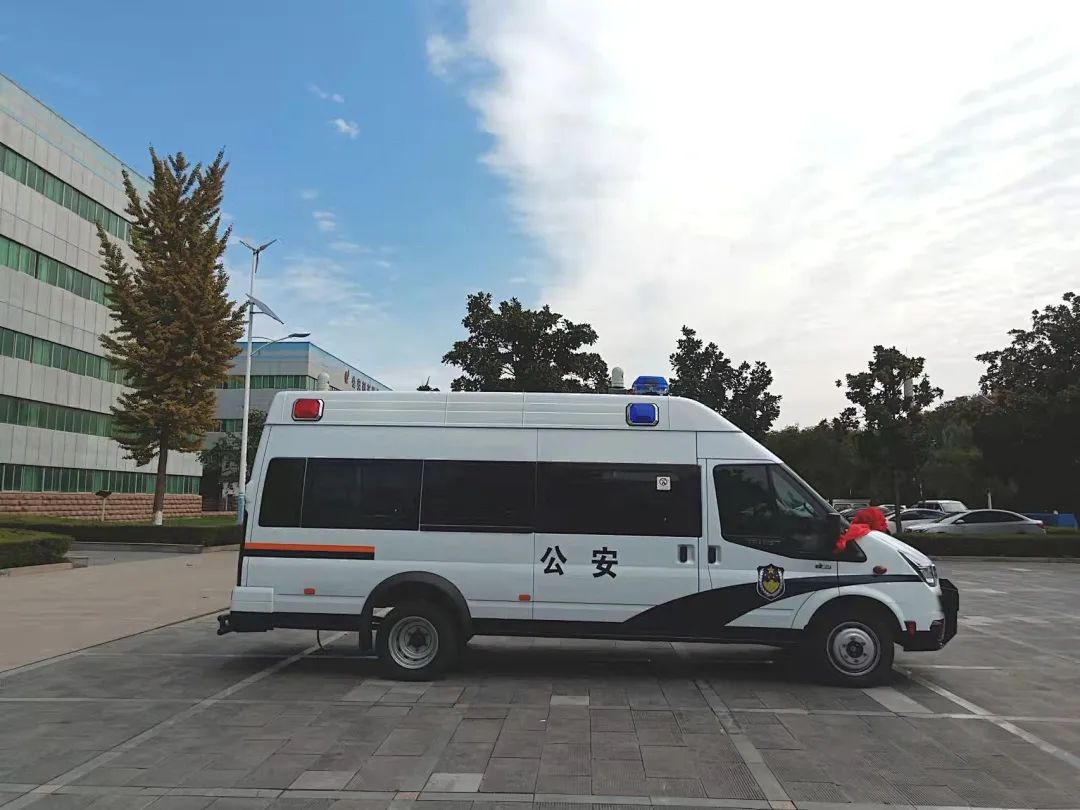 甘肅酒泉采購多功能囚車(圖3) 甘肅酒泉采購多功能囚車(圖3)