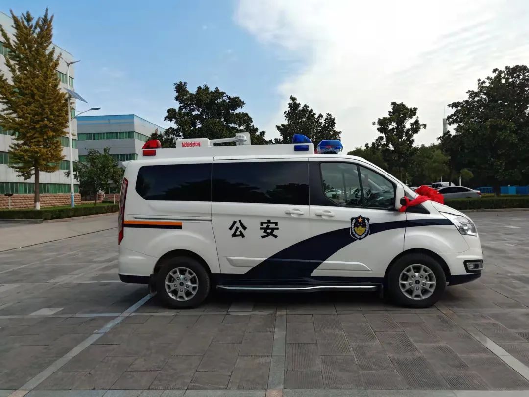 安徽懷遠縣采購刑事勘察車(圖4) 安徽懷遠縣采購刑事勘察車(圖4)