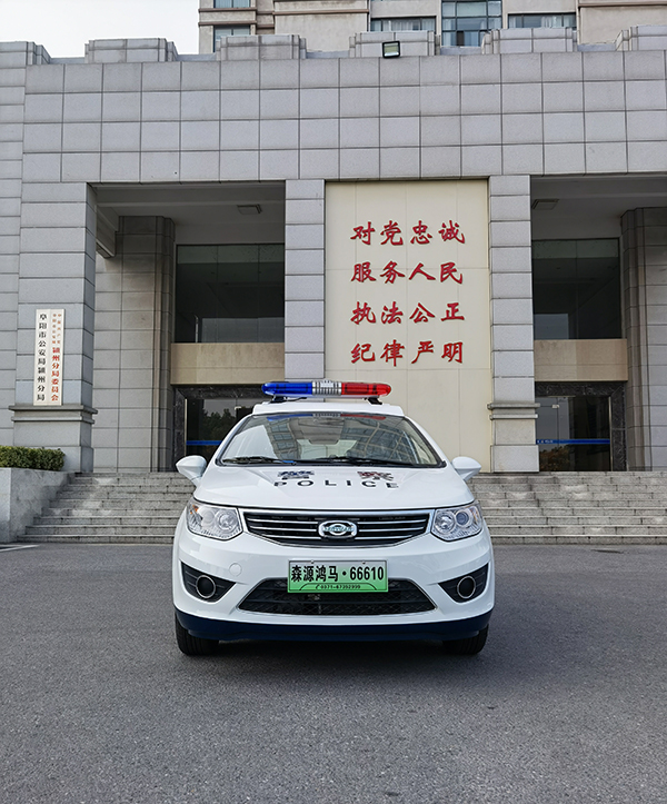 安徽阜陽(yáng)電動(dòng)巡邏車上崗(圖1) 安徽阜陽(yáng)電動(dòng)巡邏車上崗(圖1)