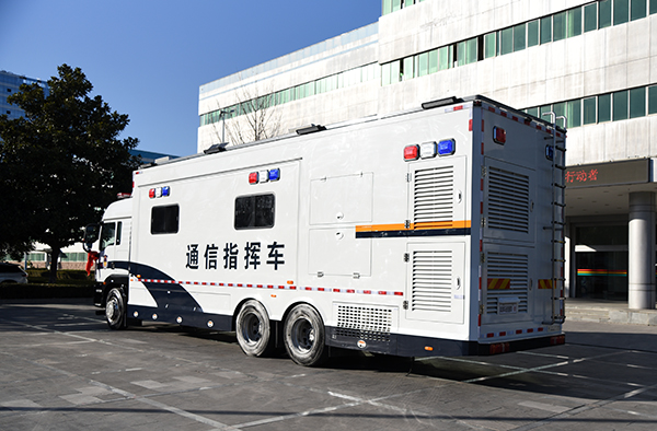 河南開封市移動(dòng)通信指揮車發(fā)車——打造智慧警務(wù)平臺(tái) 助推智慧警務(wù)建設(shè)(圖4)
