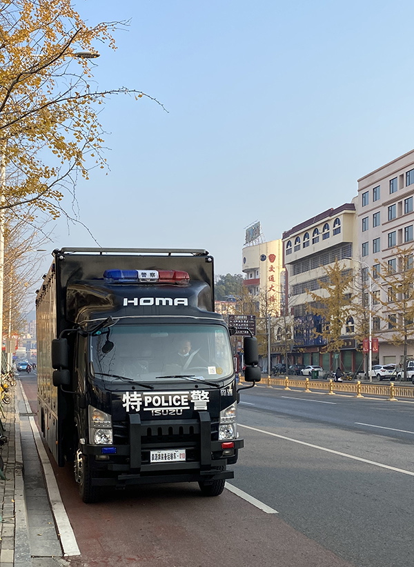 江西贛州裝備車上崗(圖2)