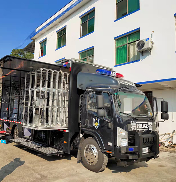 江西贛州裝備車上崗(圖4)