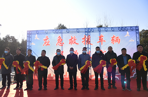 河南應(yīng)急救援中心向全省優(yōu)秀基層單位捐贈(zèng)電動(dòng)消防巡邏車(圖6) 河南應(yīng)急救援中心向全省優(yōu)秀基層單位捐贈(zèng)電動(dòng)消防巡邏車(圖6)