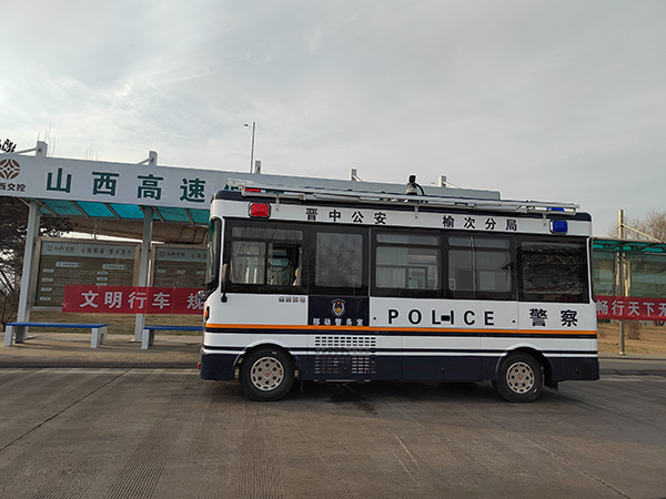 山西晉中市移動警務(wù)室上崗(圖3) 山西晉中市移動警務(wù)室上崗(圖3)