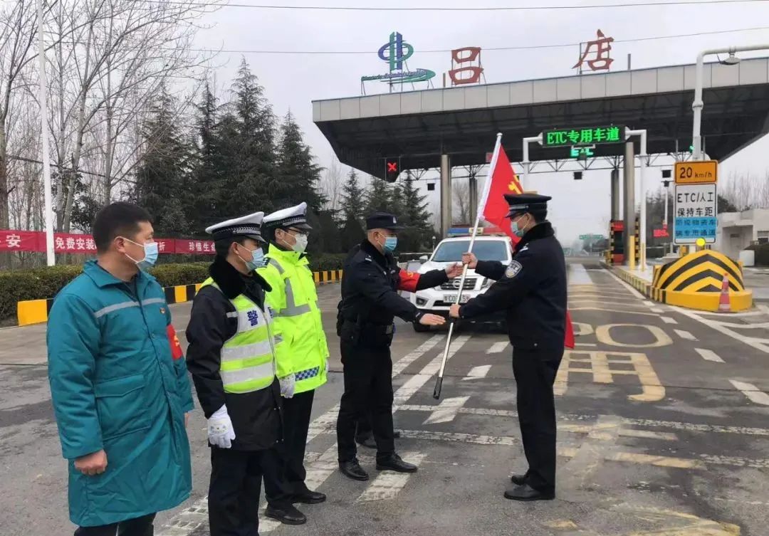 洛陽公安：口罩背后的微笑，是信心也是力量！(圖8)