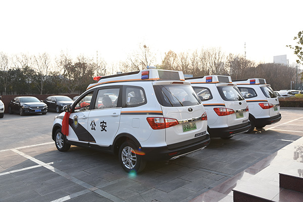 湖北武漢采購(gòu)電動(dòng)巡邏車(圖6)