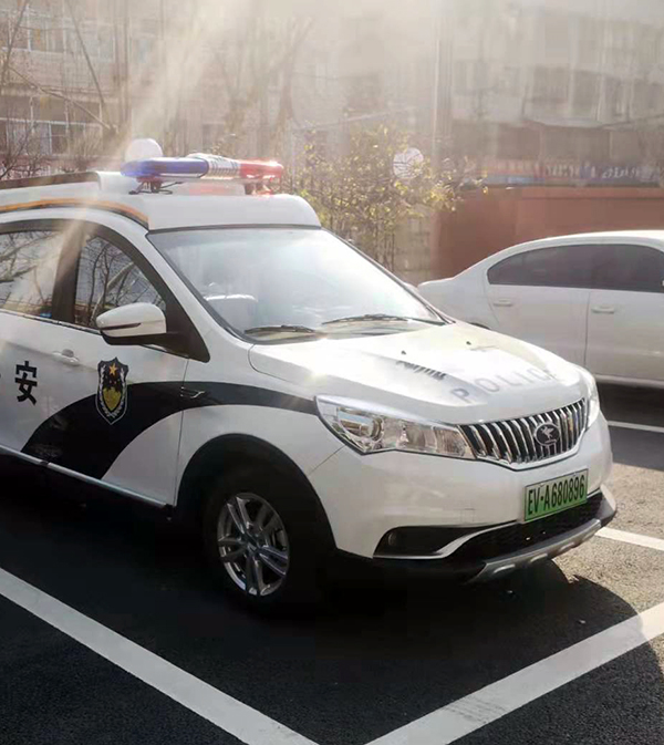 安徽鳳臺(tái)縣電動(dòng)巡邏車上崗執(zhí)勤(圖4) 安徽鳳臺(tái)縣電動(dòng)巡邏車上崗執(zhí)勤(圖4)