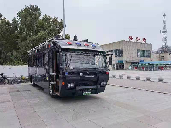 安徽懷寧縣移動智慧警務(wù)服務(wù)站 護(hù)航發(fā)展保平安(圖1) 安徽懷寧縣移動智慧警務(wù)服務(wù)站 護(hù)航發(fā)展保平安(圖1)
