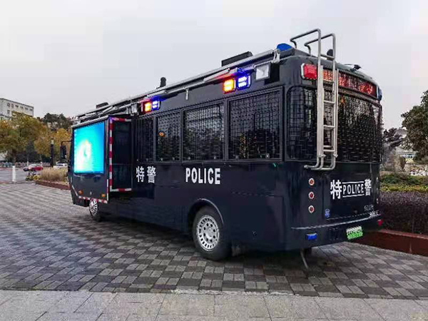安徽懷寧縣移動智慧警務(wù)服務(wù)站 護(hù)航發(fā)展保平安(圖4) 安徽懷寧縣移動智慧警務(wù)服務(wù)站 護(hù)航發(fā)展保平安(圖4)