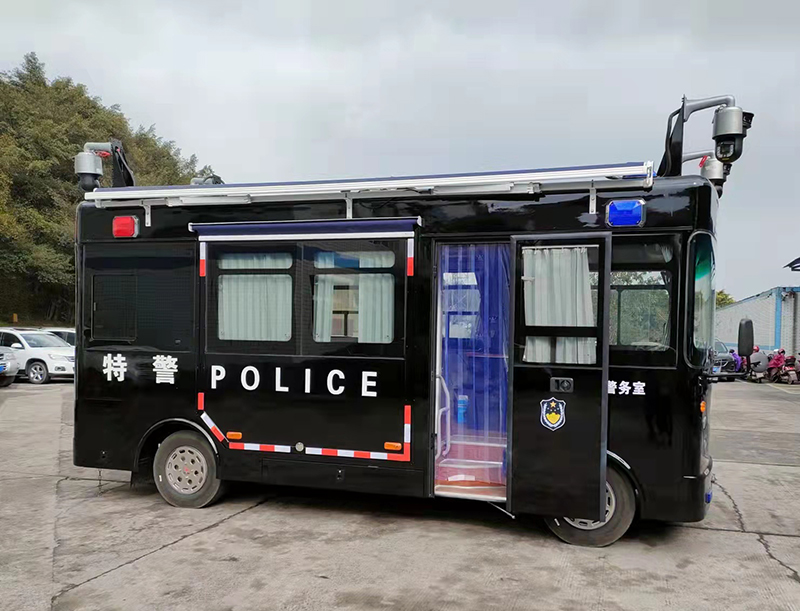 四川宜賓移動警務(wù)室列裝上崗||為治安管理注入新活力(圖3) 四川宜賓移動警務(wù)室列裝上崗||為治安管理注入新活力(圖3)