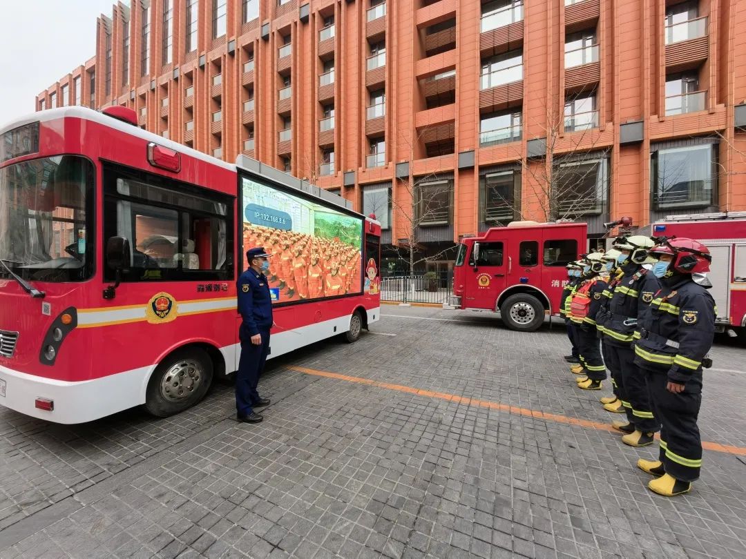北京東城區(qū)消防救援支隊(duì)探索遂行思想政治工作“一站三隊(duì)”新模式(圖3) 北京東城區(qū)消防救援支隊(duì)探索遂行思想政治工作“一站三隊(duì)”新模式(圖3)