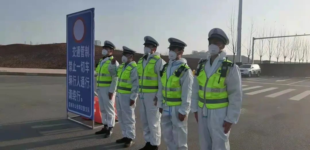 疫情突襲，澤州交警聞令而動(dòng)！筑牢道路交通防疫陣線！(圖1)