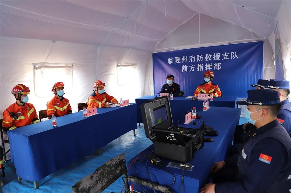 實(shí)戰(zhàn)礪劍 保障先行—臨夏州消防救援支隊(duì)開展“春雷2022”戰(zhàn)勤保障實(shí)戰(zhàn)演練(圖1) 實(shí)戰(zhàn)礪劍 保障先行—臨夏州消防救援支隊(duì)開展“春雷2022”戰(zhàn)勤保障實(shí)戰(zhàn)演練(圖1)